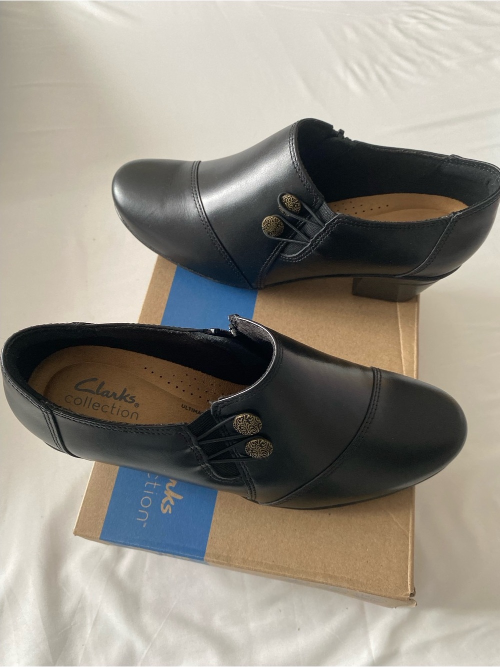 Clarks Women’s dress shoes - Emslie Warren style with box